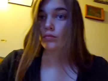 webcam girl maddiee246616 live cam image #7696052