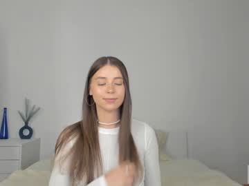 webcam girl violetta_finch live cam image #9854236