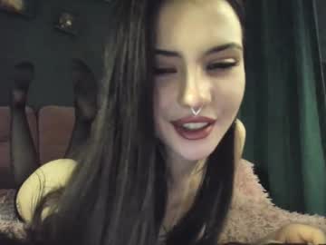 webcam girl bmwm5f90 live cam image #11956881