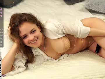 webcam girl a_whole_eternity live cam image #8905240