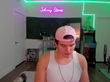 webcam man thejohnnystone live cam image #4216934