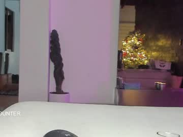 webcam girl lonelly_lolly98 live cam image #8648312