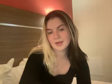webcam girl elliebbyxx live cam image #9471105
