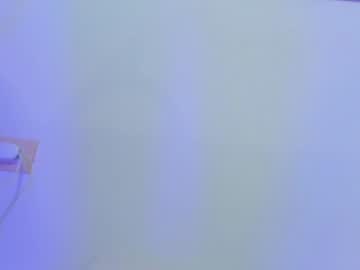 webcam girl lucie_beltran live cam image #4494569