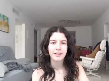 webcam girl frenchava live cam image #7324861