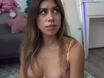 webcam girl beyllove_d live cam image #5233313