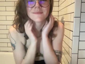 webcam girl flower_lotus live cam image #8278815