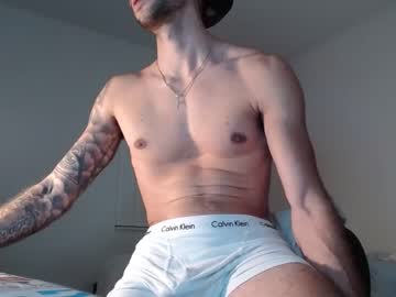 webcam man papijakey live cam image #8505944