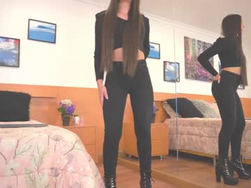 webcam girl camilitasu live cam image #2546896