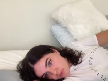 webcam girl gia_is_horny live cam image #6965934
