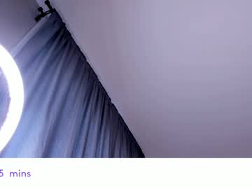 webcam girl vivian_qwerty live cam image #12149046