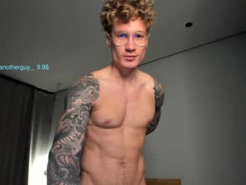 webcam man anotherguyonyourscreen live cam image #1532024