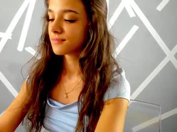 webcam girl babyaylin live cam image #10383049