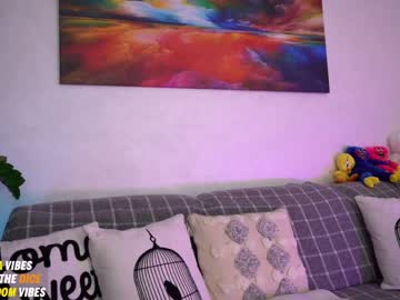 webcam girl sweety_rinushka_ live cam image #7449497