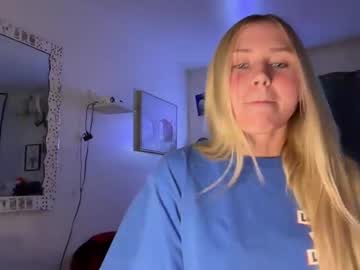 webcam girl kayclaire live cam image #11567538