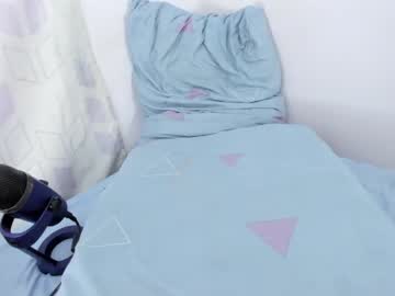 webcam tranny caroliine_catzz live cam image #8123697