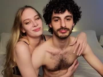webcam couple peachcreamcouple live cam image #12952664