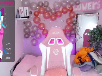 webcam girl kloeking_ live cam image #4735606