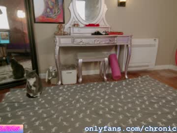 webcam girl chroniclove live cam image #1757278