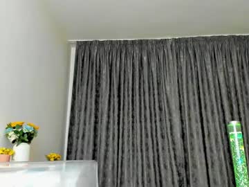 webcam girl deea_hot99 live cam image #5511436