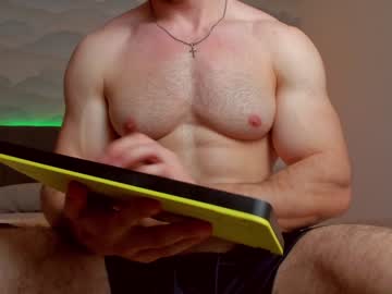 webcam man adam_muscle_ live cam image #4368711
