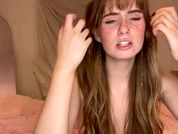 webcam girl cheekykatx live cam image #12980798