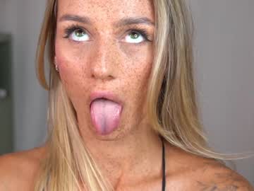 webcam girl artease live cam image #10056612