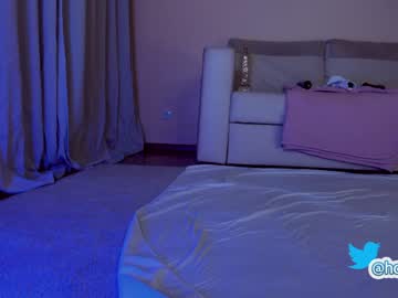 webcam girl hollyextra live cam image #4060643