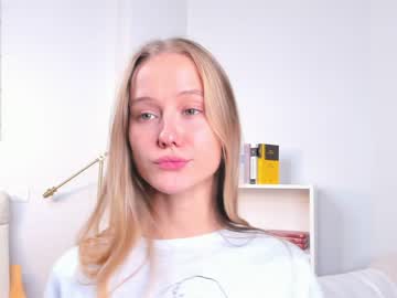 webcam girl tinaaarpp live cam image #3580452