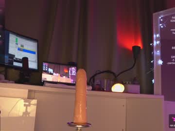 webcam girl kronniekray live cam image #10023097