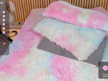webcam girl little_effy18 live cam image #8928377