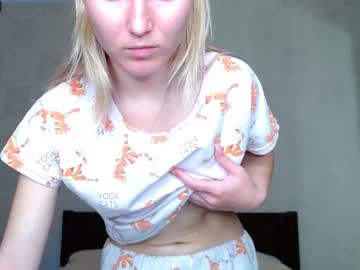 webcam girl kittycat__meow_ live cam image #5924715