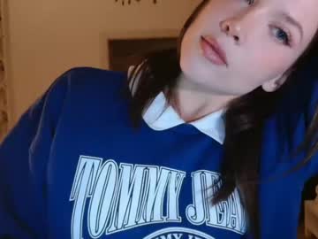 webcam girl bitter_moon live cam image #7614728