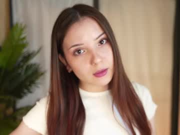 webcam girl lindamoril live cam image #12140800