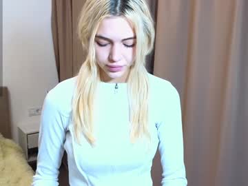 webcam girl rainbowjoy live cam image #11033226