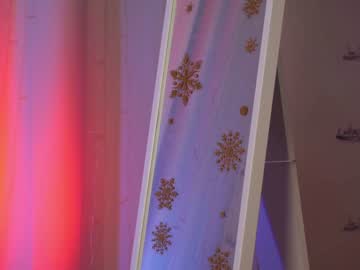 webcam girl helenmoors live cam image #9284185