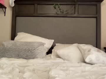webcam girl peachezzs live cam image #4238247