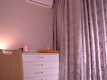 webcam girl sweety_rinushka_ live cam image #3639526