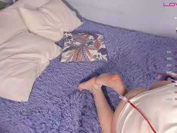 webcam girl youne_and_beautiful live cam image #5795923