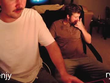 webcam man benjychokesu live cam image #3205930