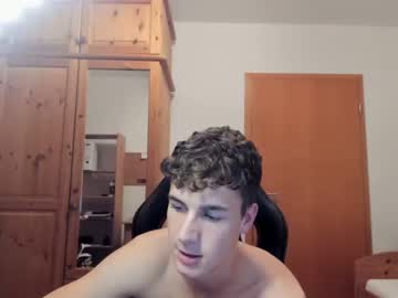 webcam man justanormaldick69 live cam image #3869479