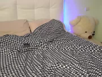 webcam girl trisloveiso live cam image #1267982