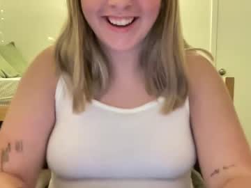 webcam girl prettybeth57 live cam image #10853916