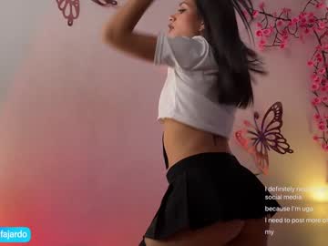 webcam girl sweet_littleee live cam image #12515821