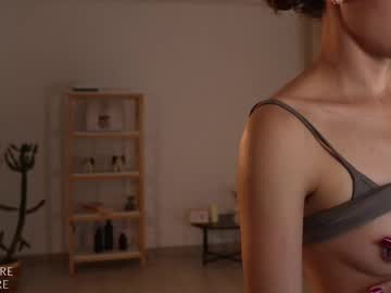 webcam girl ellelure_ live cam image #12056784