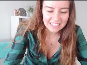 webcam girl emerald_kittycat live cam image #1300703