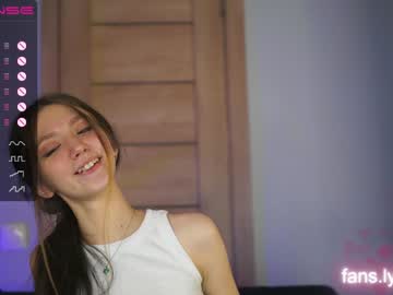 webcam girl angels_kiss live cam image #4539061