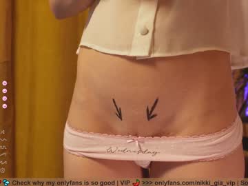 webcam girl girl_i_am live cam image #8196730