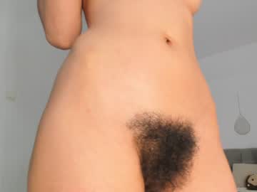 webcam girl bush_woman live cam image #9142555