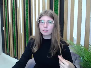 webcam girl annie_lil live cam image #105367